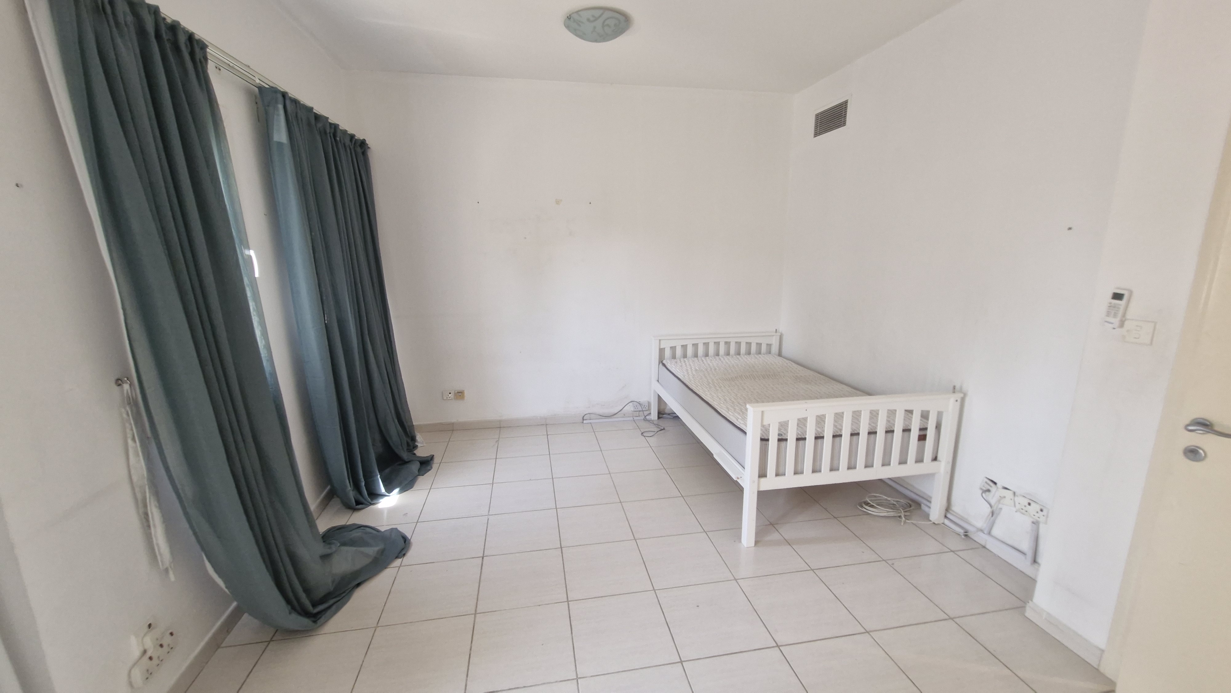 3 Bedrooms Townhouse in Springs 2