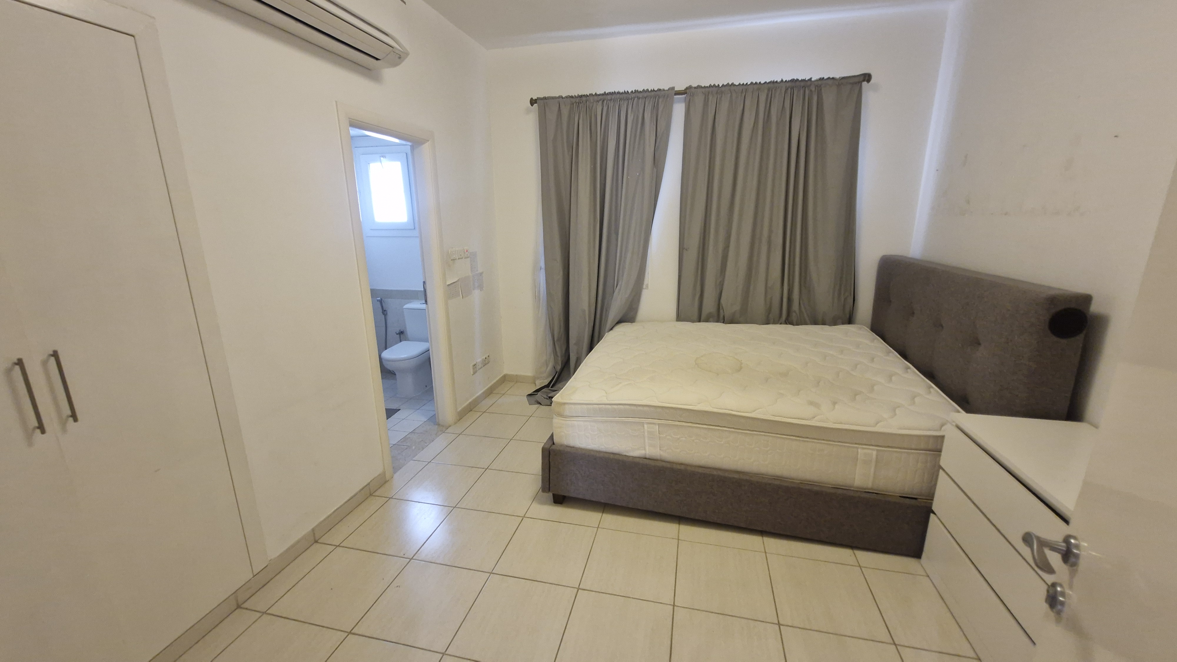 3 Bedrooms Townhouse in Springs 2