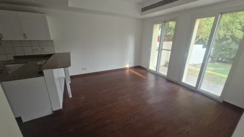 3 Bedrooms Townhouse in Springs 5