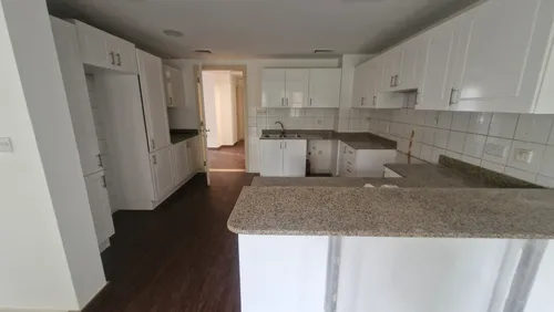 3 Bedrooms Townhouse in Springs 5