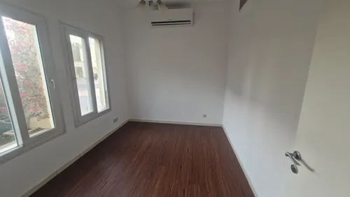 3 Bedrooms Townhouse in Springs 5