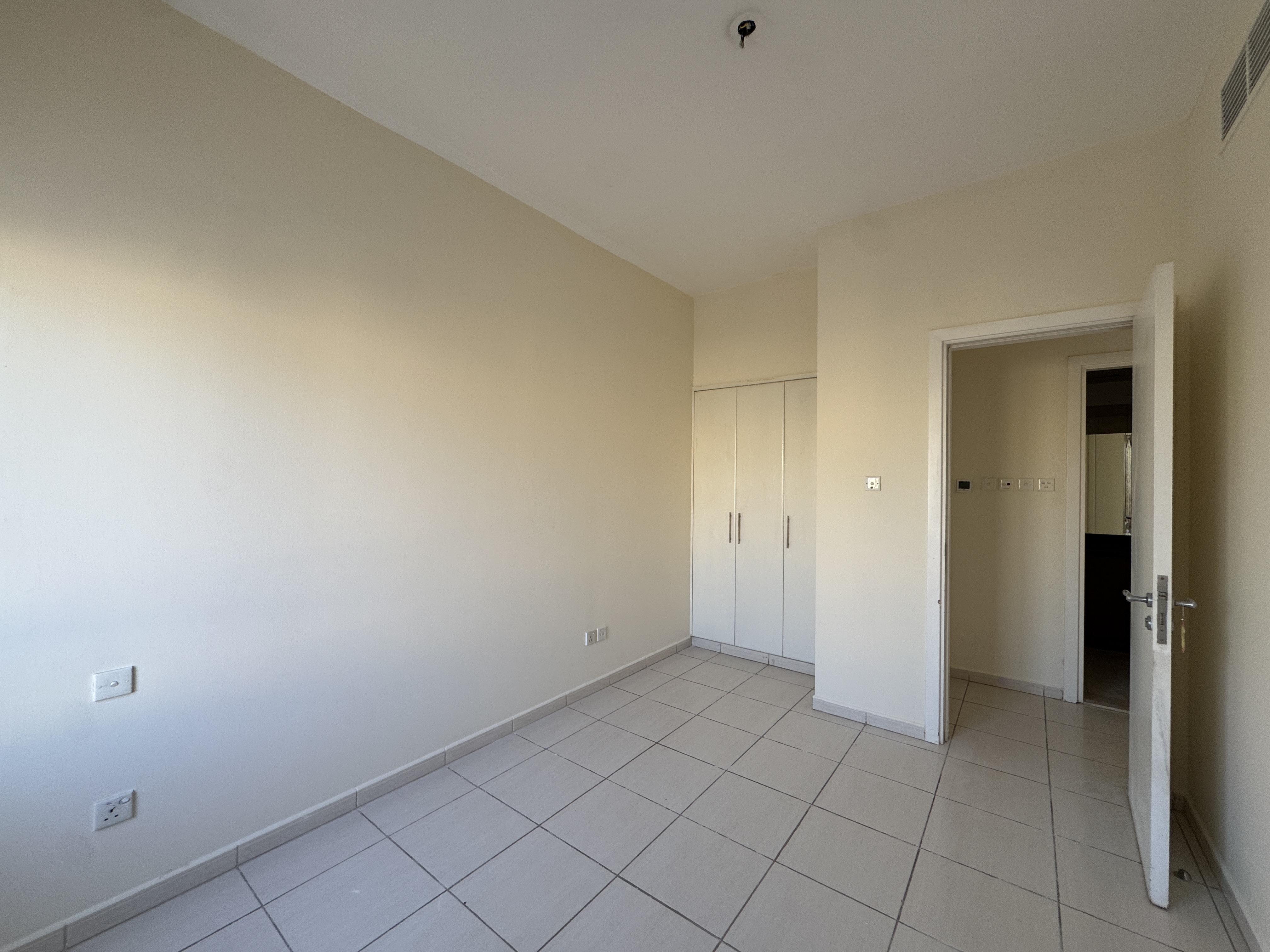 3 Bedrooms Townhouse in Springs 8