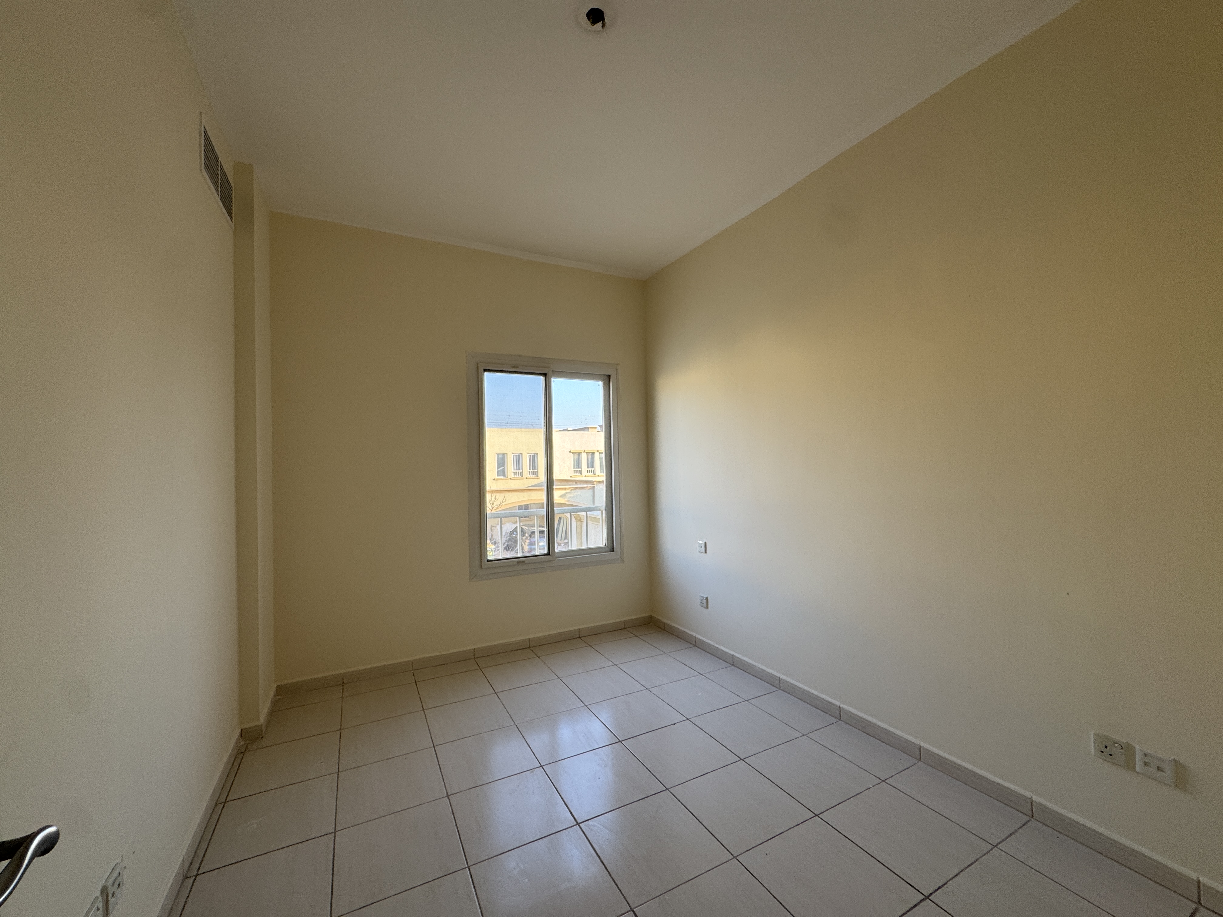 3 Bedrooms Townhouse in Springs 8