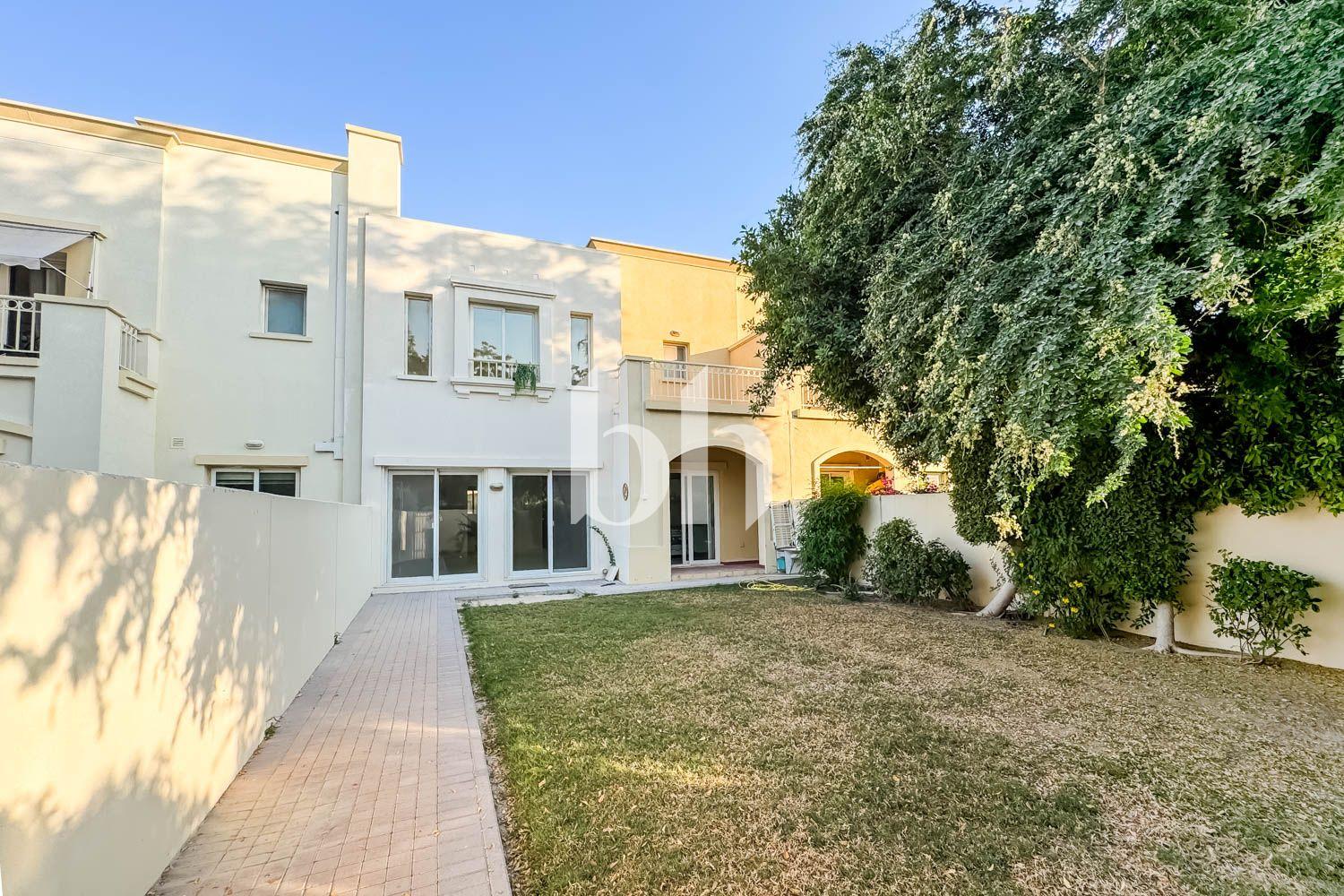 Great location | Spacious Living | Pool and Park