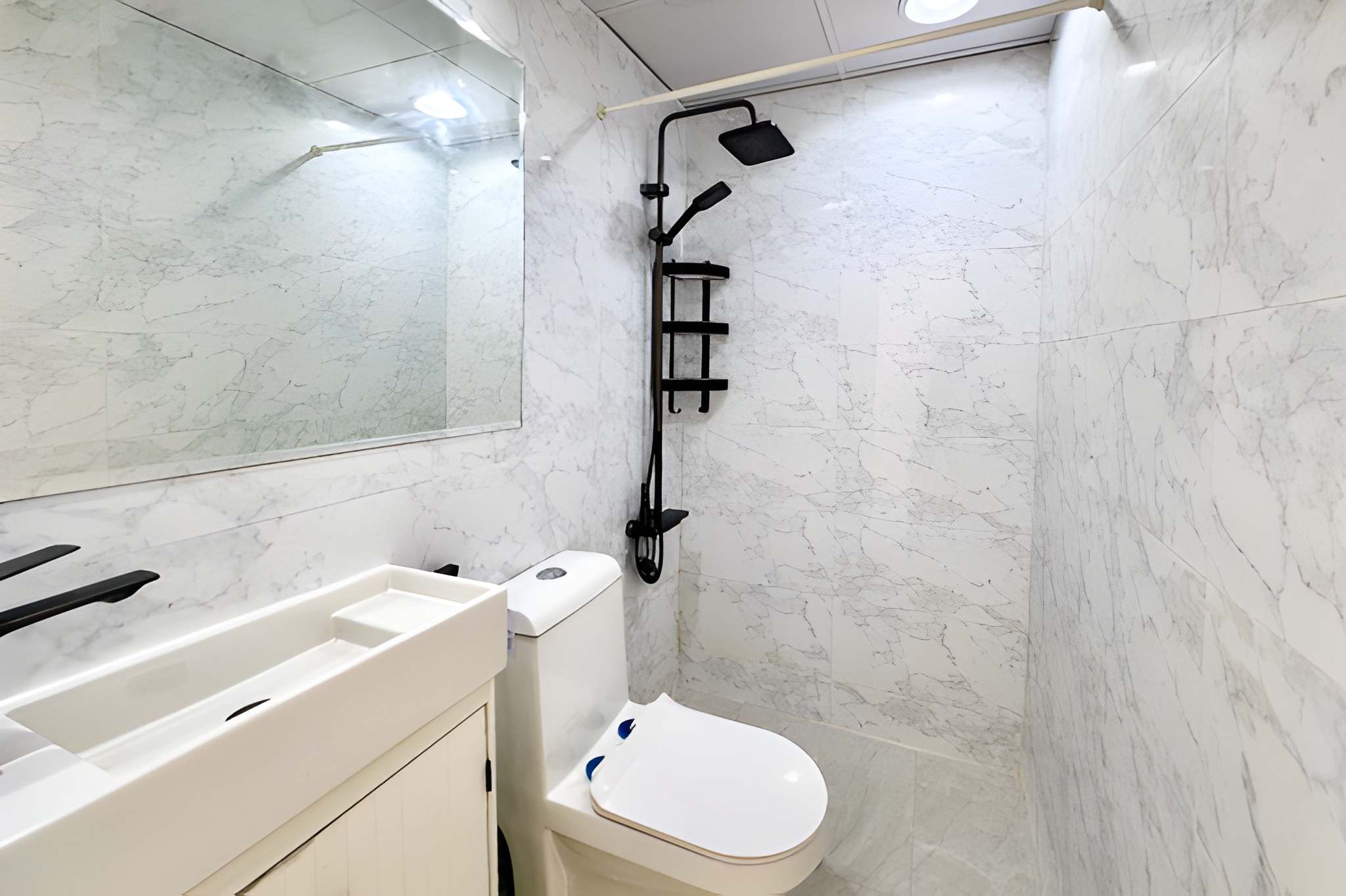 3 Bedrooms Townhouse in Springs 3