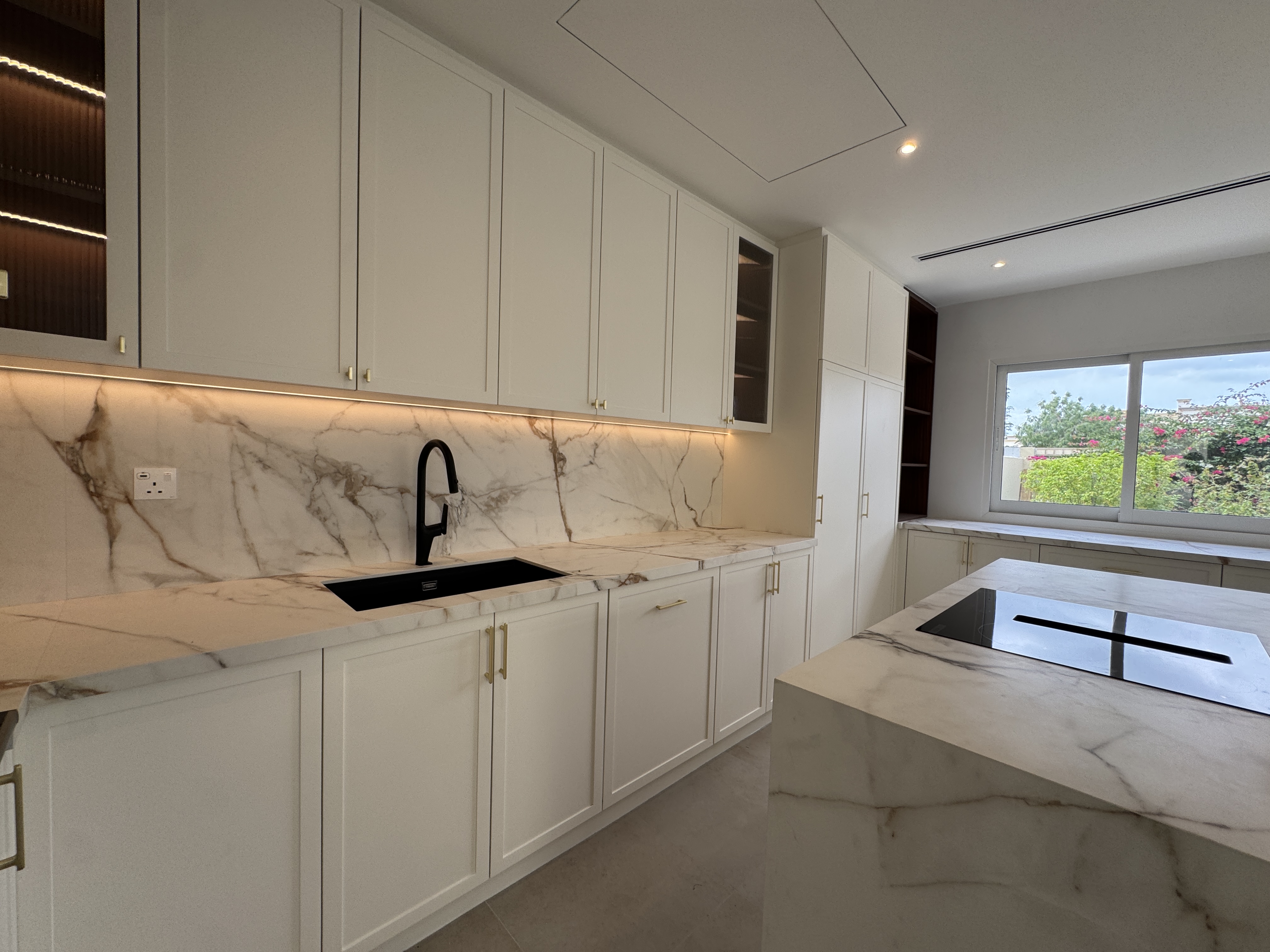 2 Bedrooms Townhouse in Springs 9