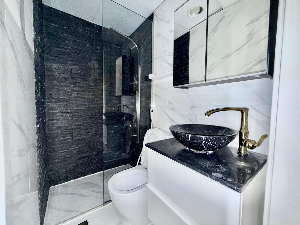 2 Bedrooms Townhouse in Springs 4