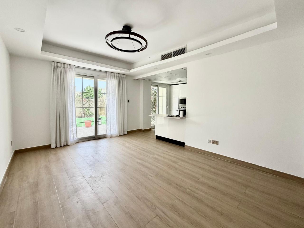 2 Bedrooms Townhouse in Springs 4