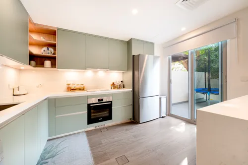 4 Bedrooms Townhouse in Springs 11