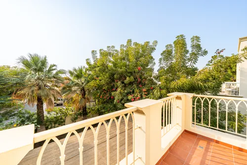 4 Bedrooms Townhouse in Springs 11