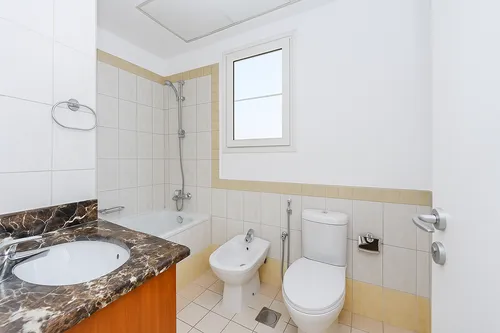 2 Bedrooms Villa in Springs 7