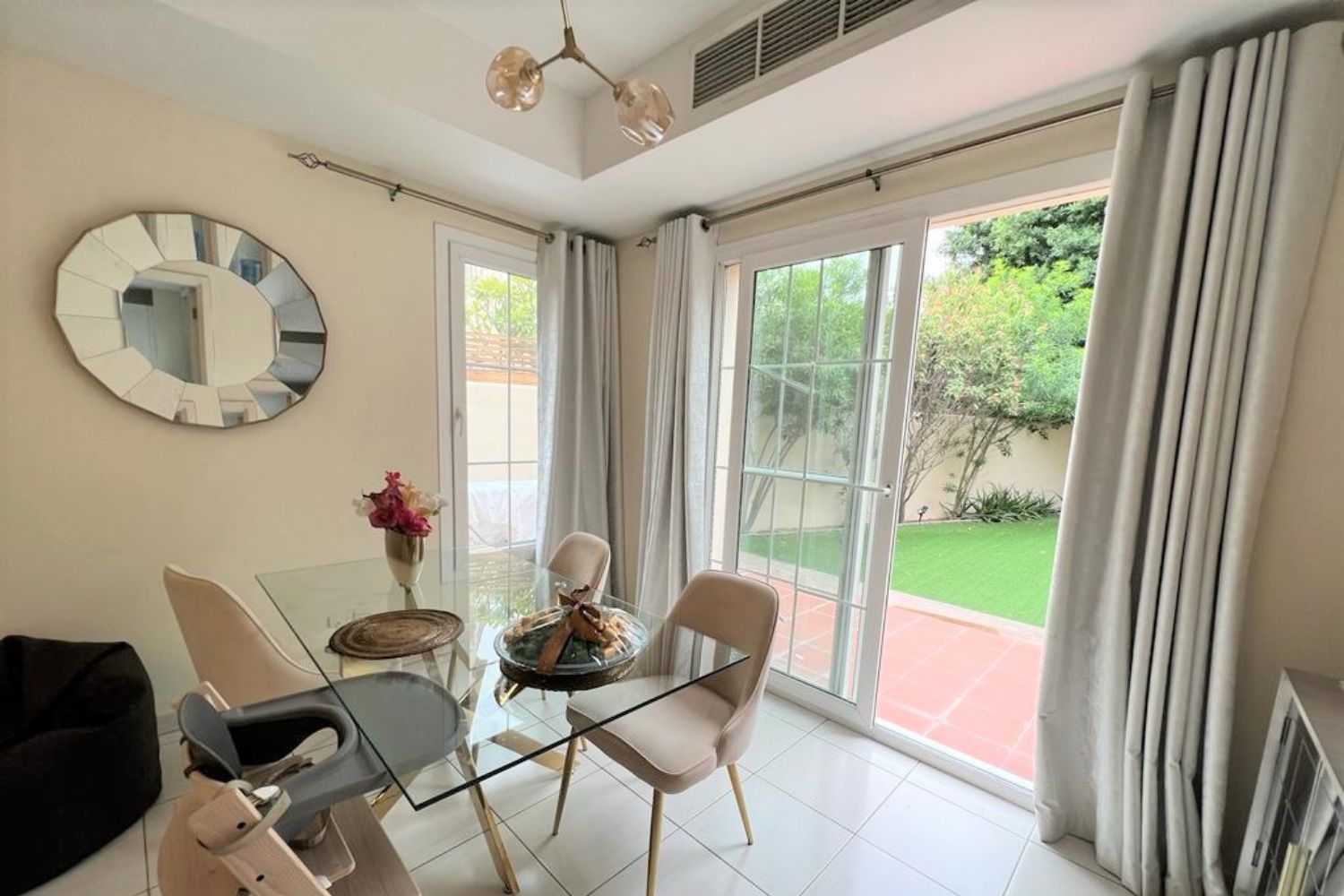 3 Bedrooms Townhouse in Springs 14