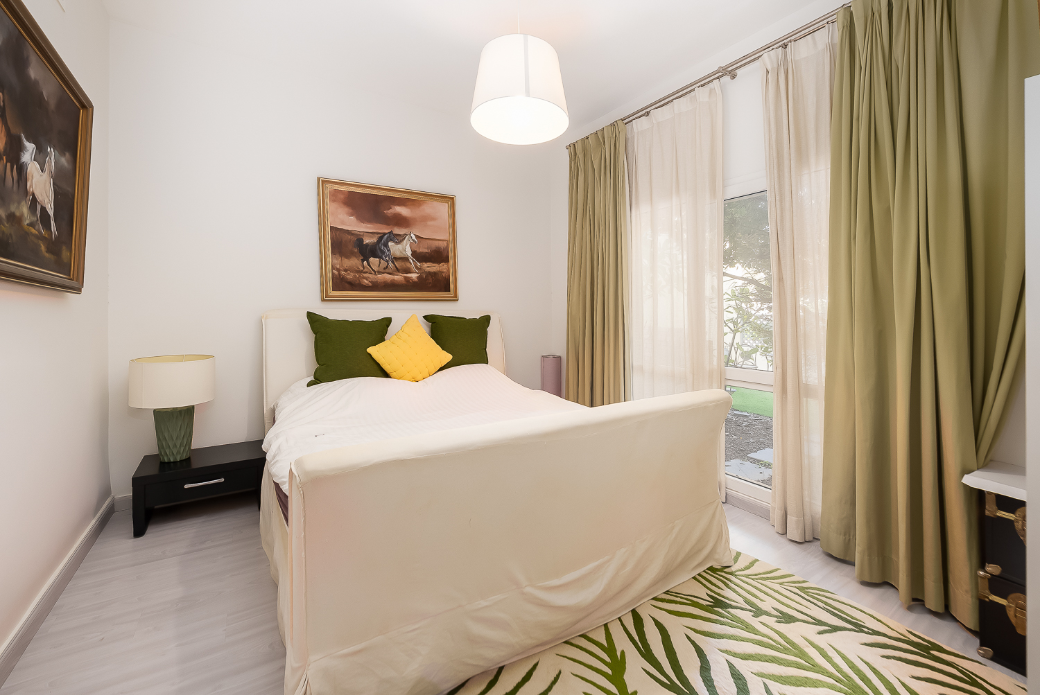 4 Bedrooms Villa in Meadows 4