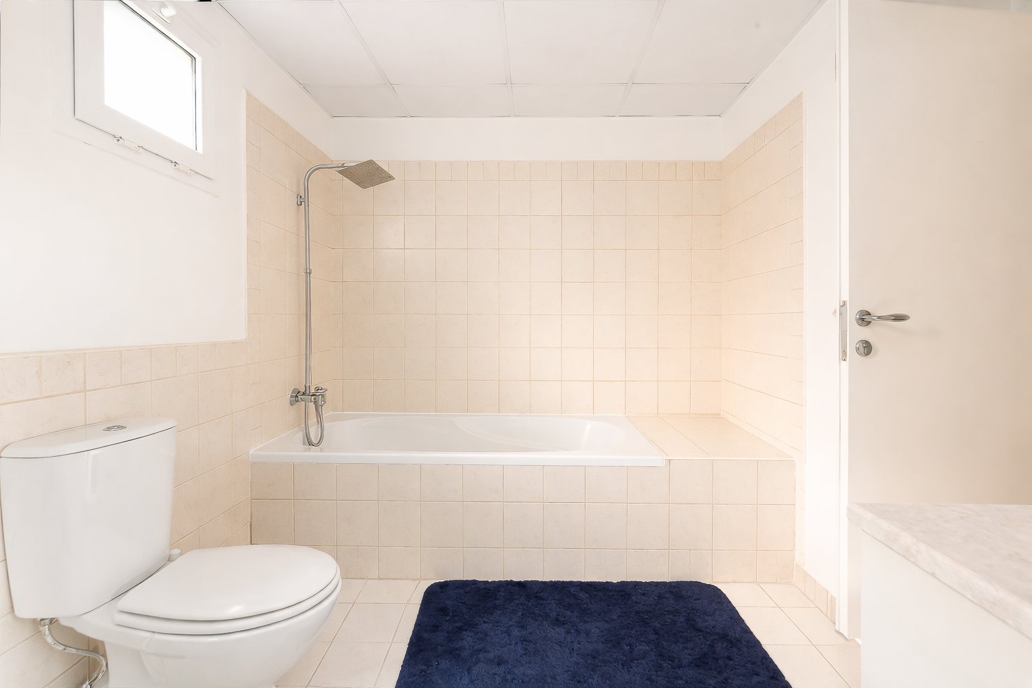 4 Bedrooms Villa in Meadows 4