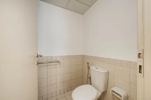 5 Bedrooms Villa in Meadows 4