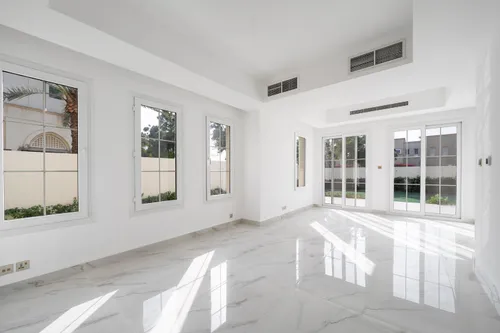 3 Bedrooms Townhouse in Springs 3