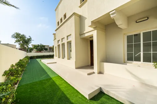 3 Bedrooms Townhouse in Springs 3