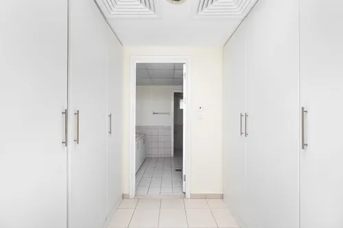 3 Bedrooms Villa in Meadows 9