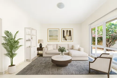 3 Bedrooms Villa in Meadows 9