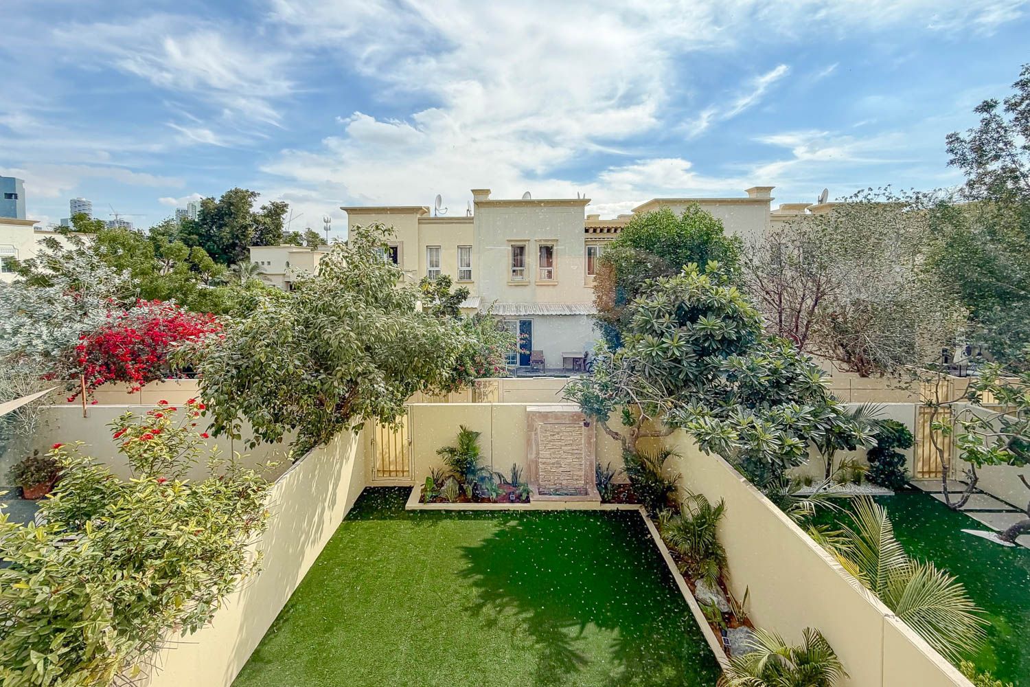 3 Bedrooms Townhouse in Springs 9