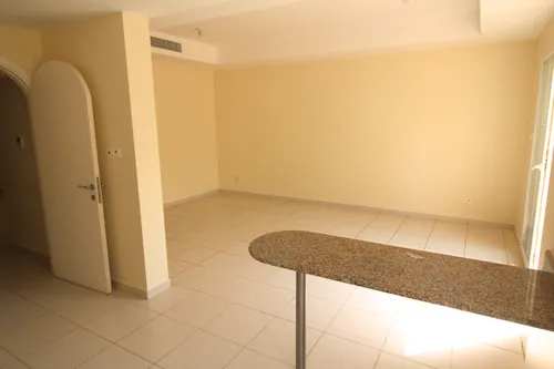 2 Bedrooms Townhouse in Springs 2