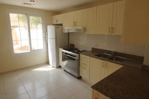 2 Bedrooms Townhouse in Springs 2