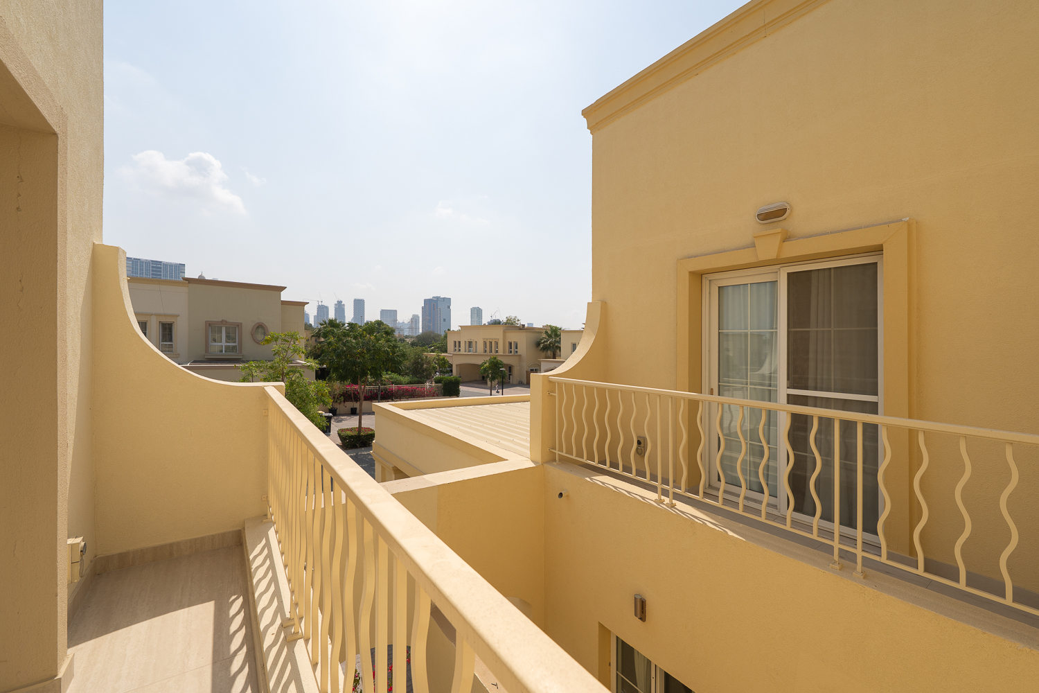 3 Bedrooms Townhouse in Springs 6