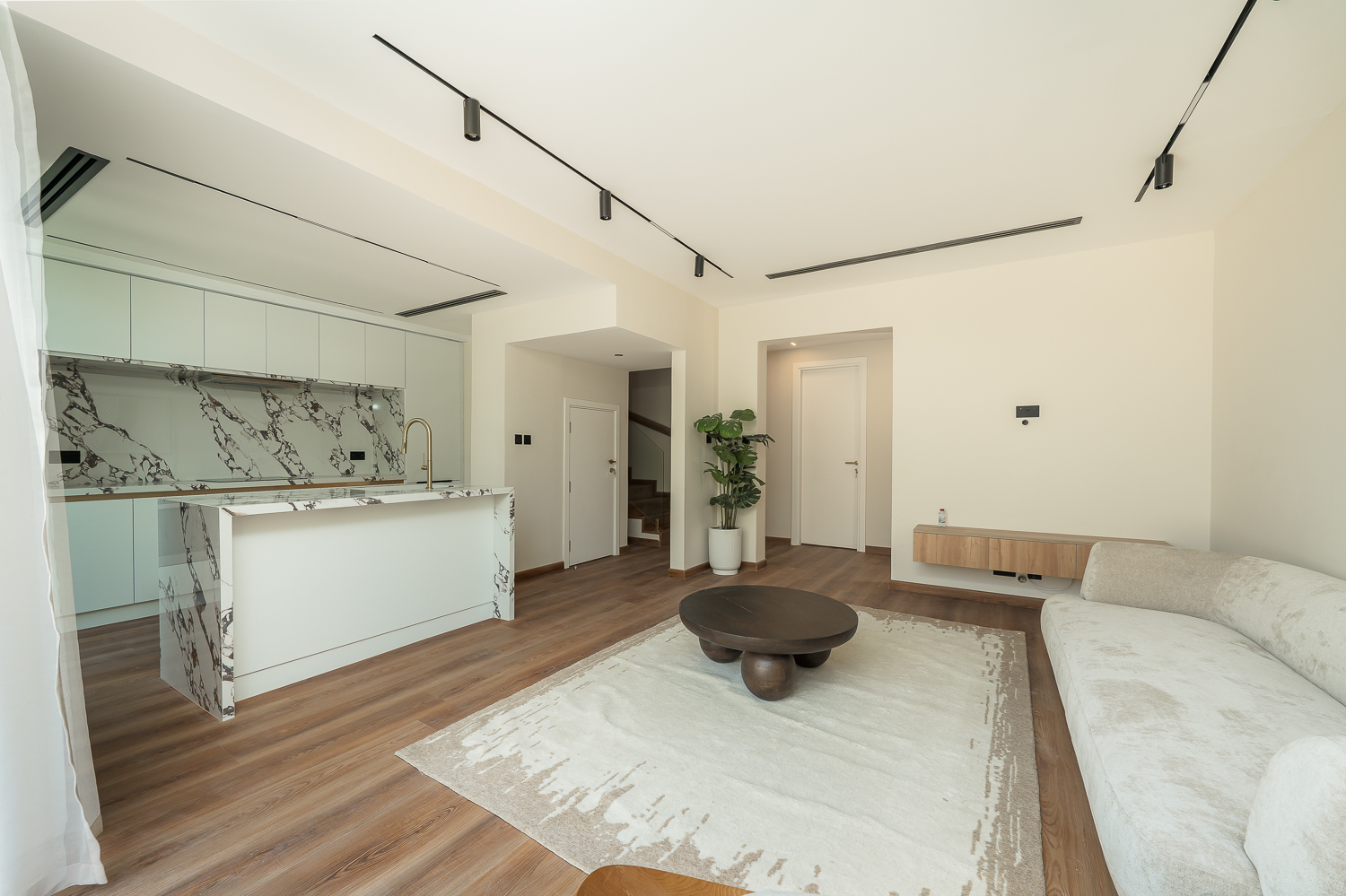 3 Bedrooms Townhouse in Springs 6