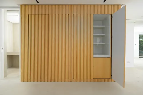 5 Bedrooms Villa in Meadows 7