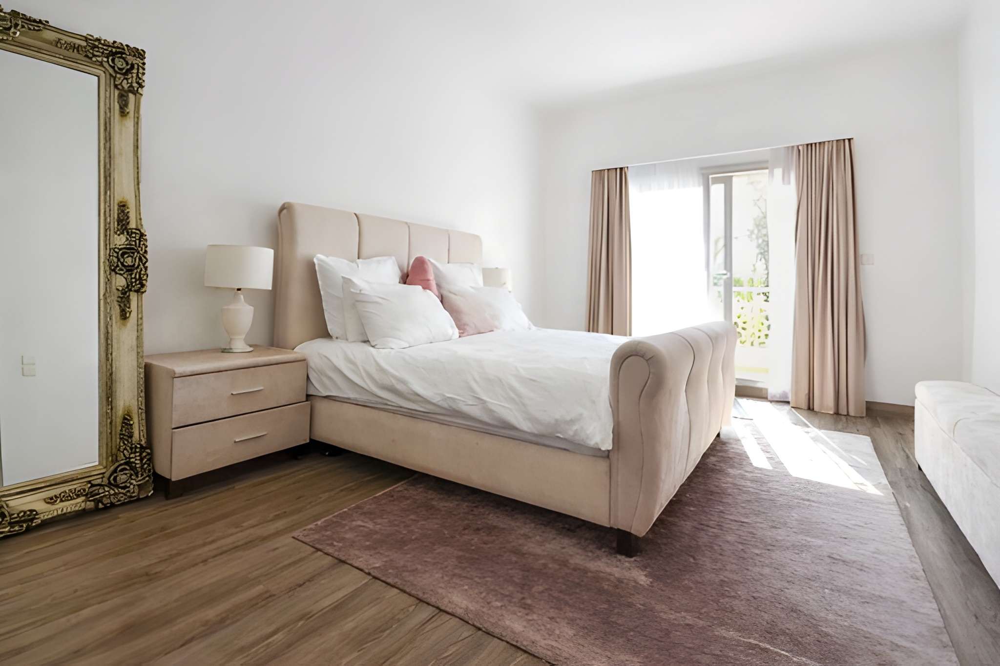 5 Bedrooms Villa in Meadows 5