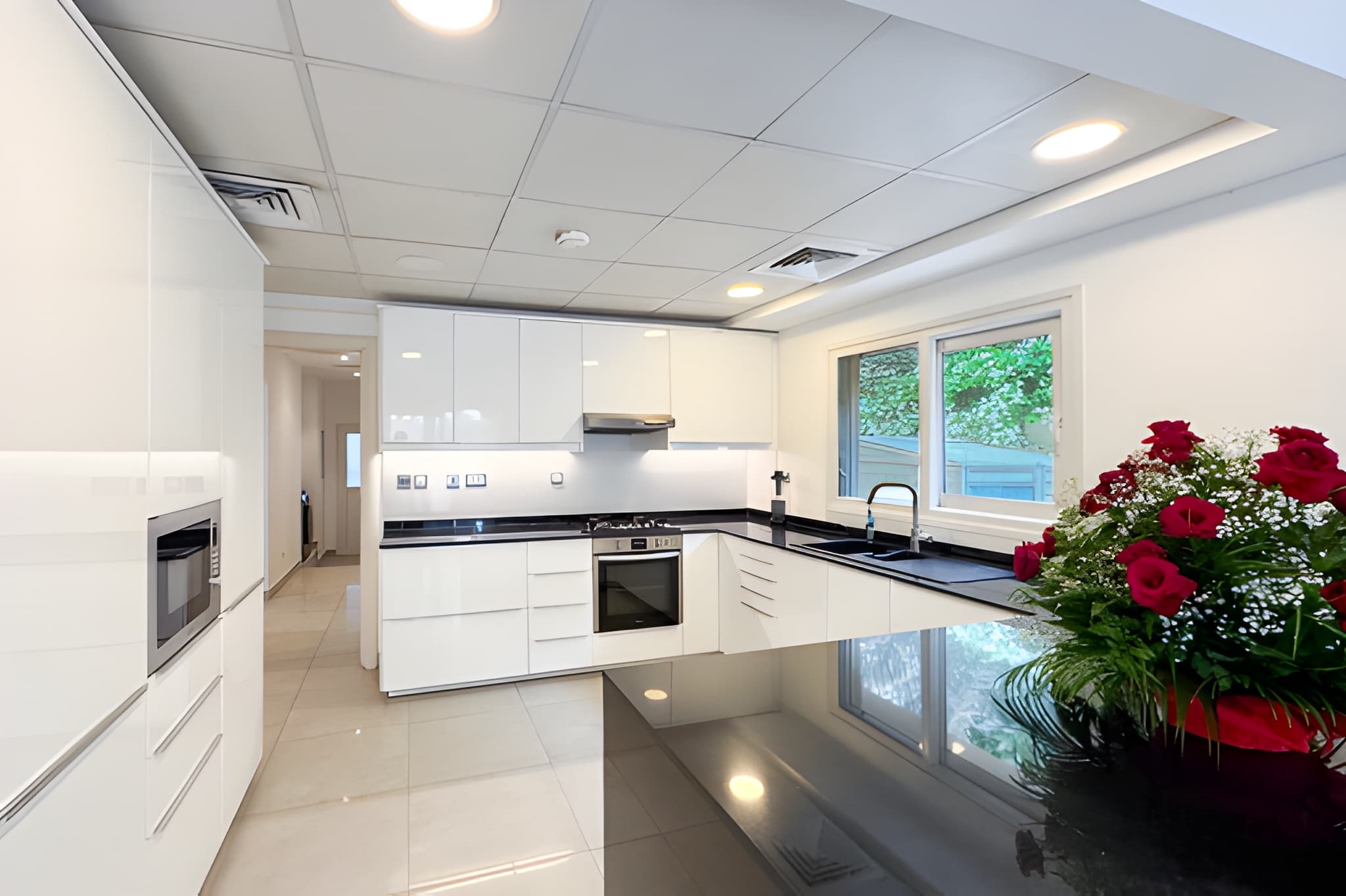 5 Bedrooms Villa in Meadows 5