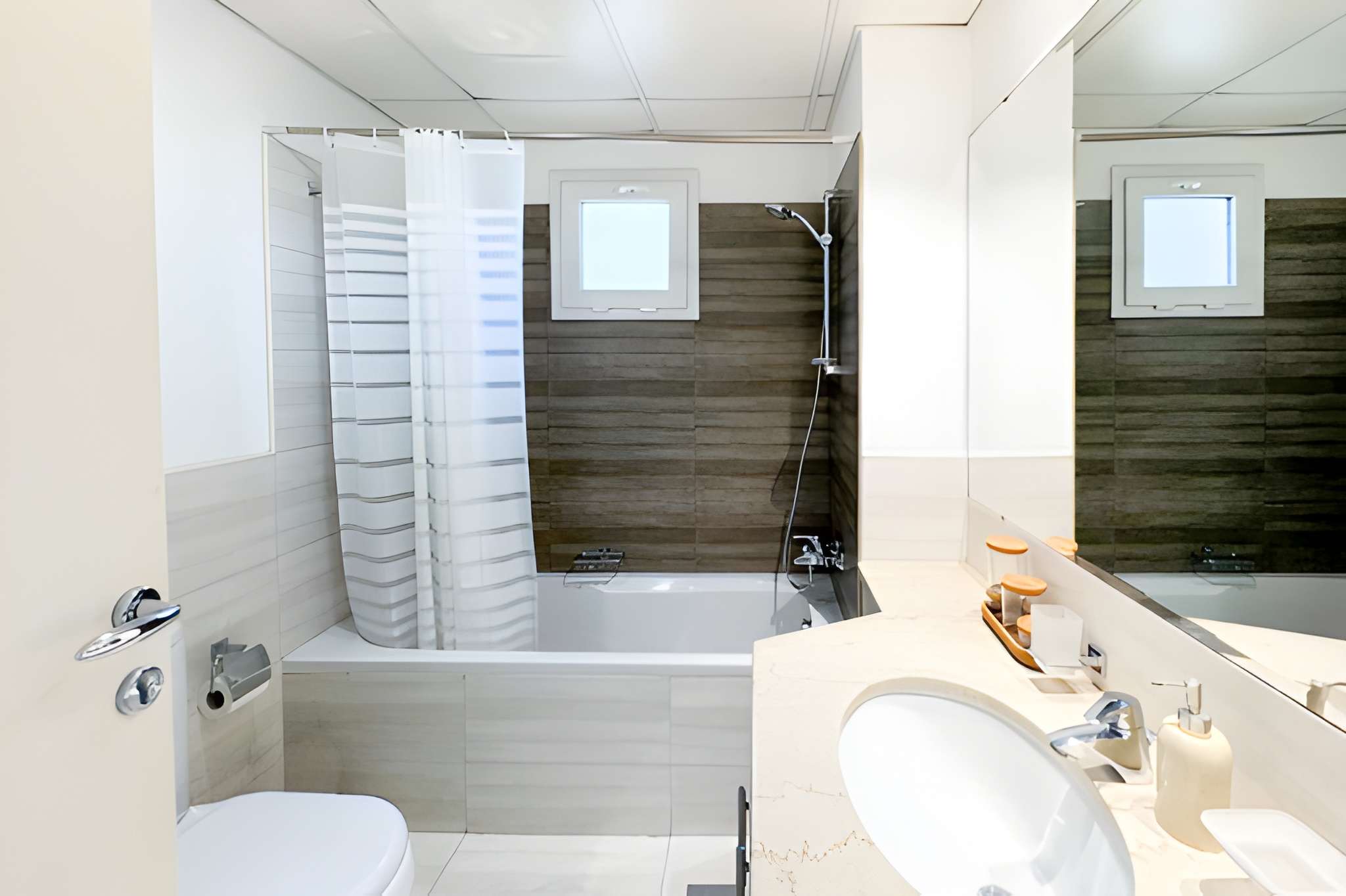 5 Bedrooms Villa in Meadows 5