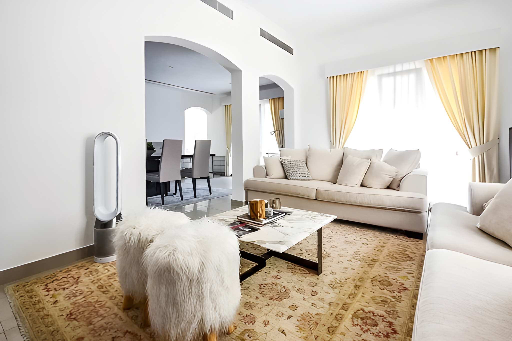 5 Bedrooms Villa in Meadows 5