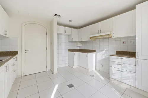 3 Bedrooms Townhouse in Springs 14