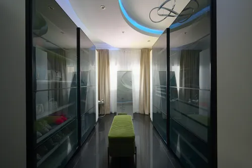 6 Bedrooms Villa in Meadows 7