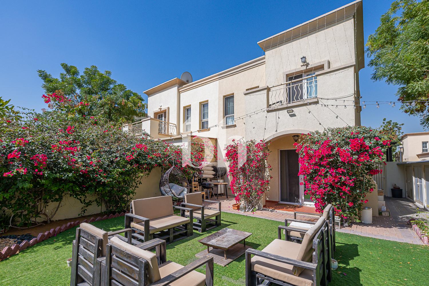 Upgraded | Lake and Park Backing | 2 Bed + Maids