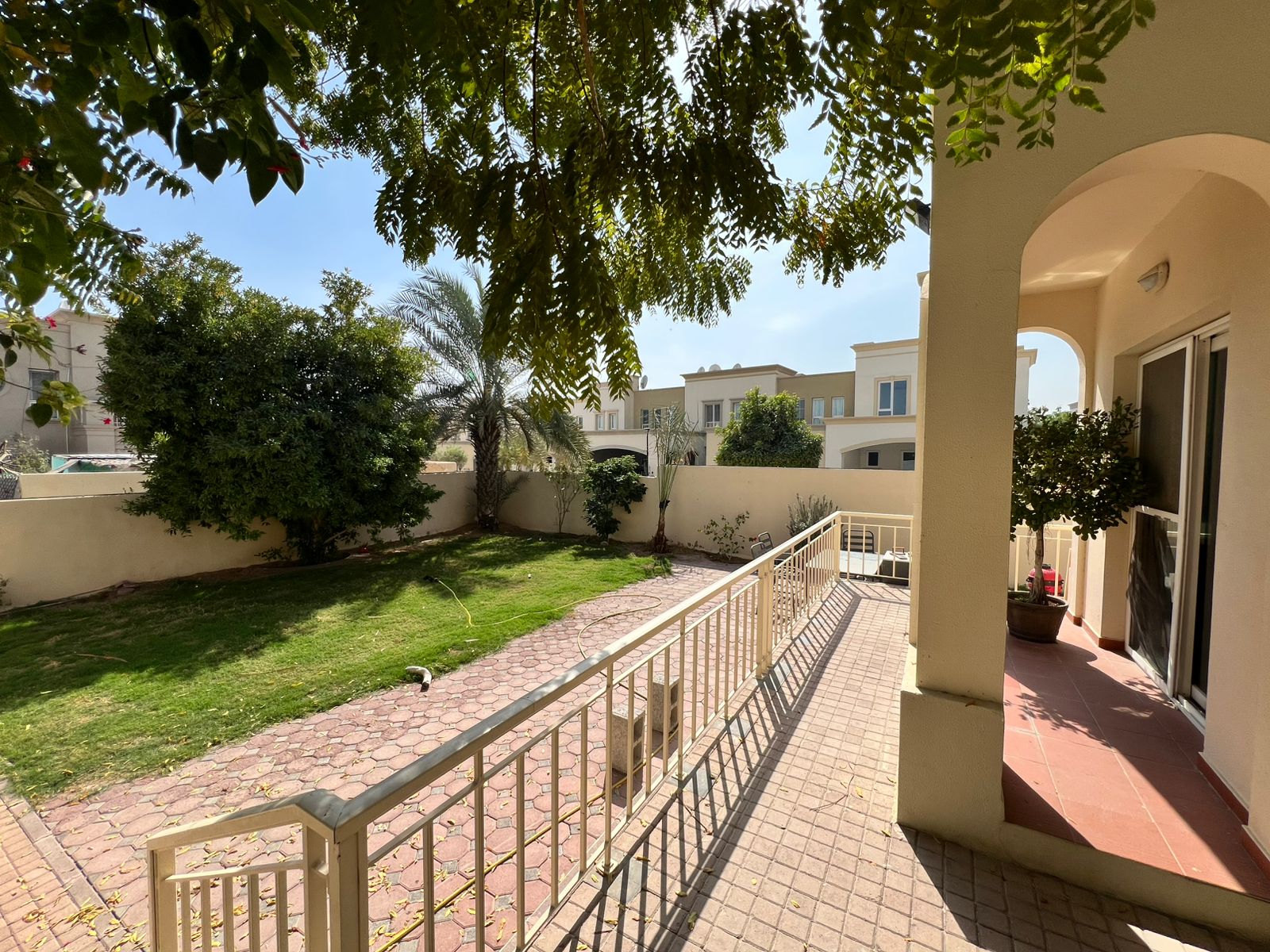 2 Bedrooms Townhouse in Springs 11