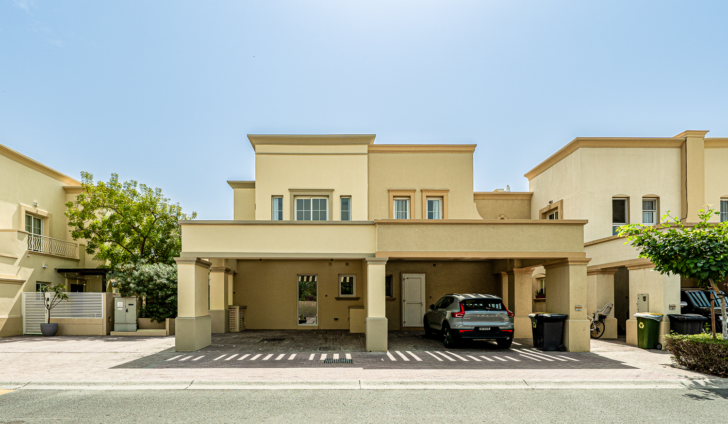 3 Bedrooms Townhouse in Springs 3