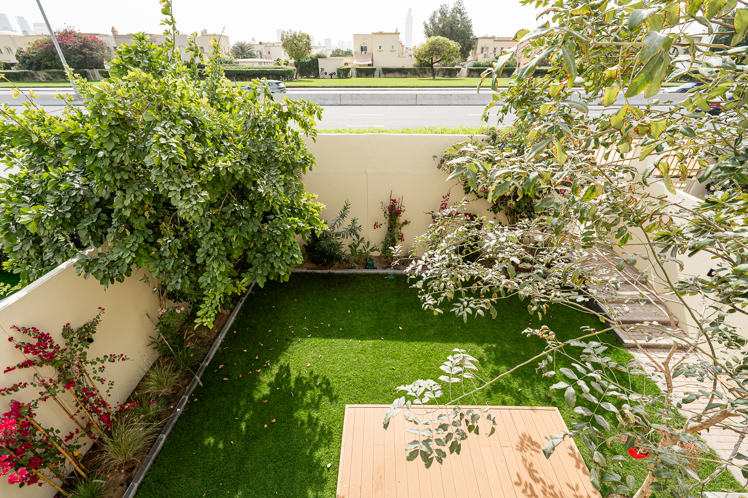 3 Bedrooms Townhouse in Springs 3