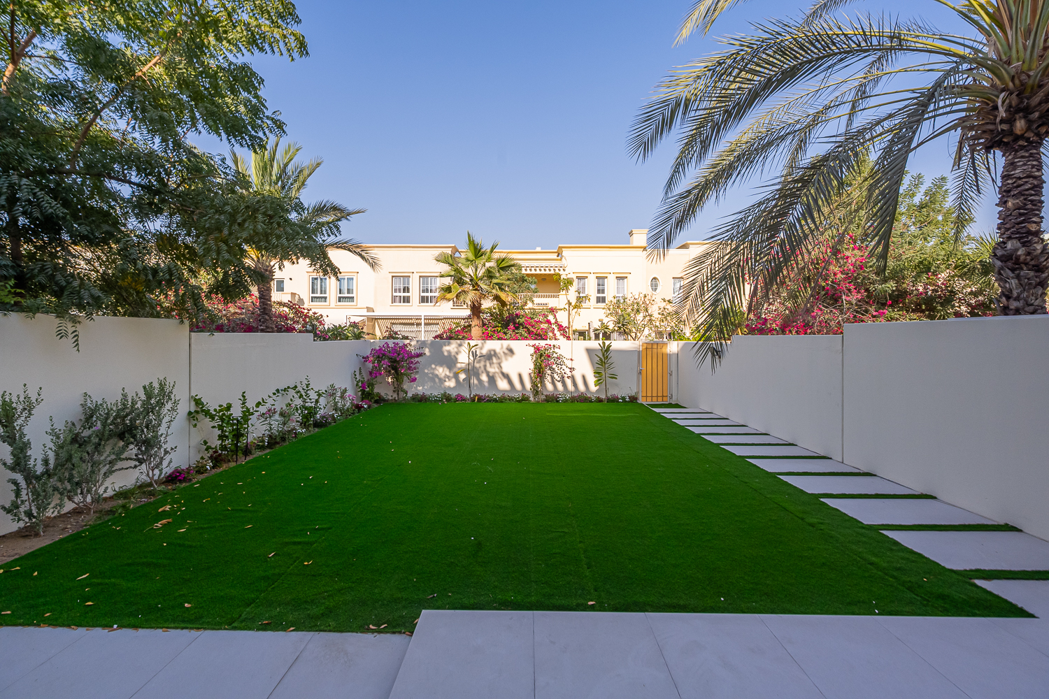 3 Bedrooms Townhouse in Springs 9