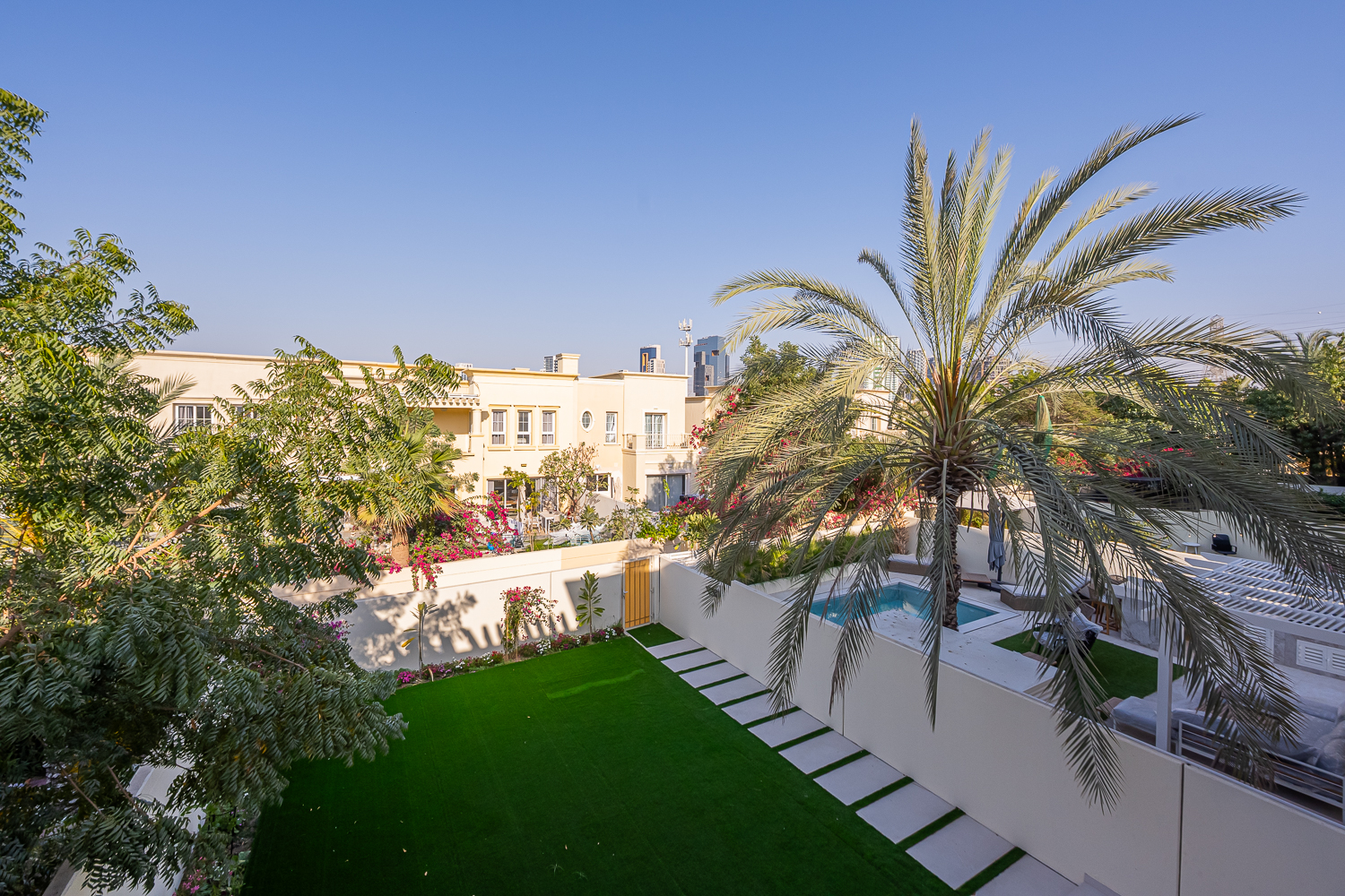 3 Bedrooms Townhouse in Springs 9