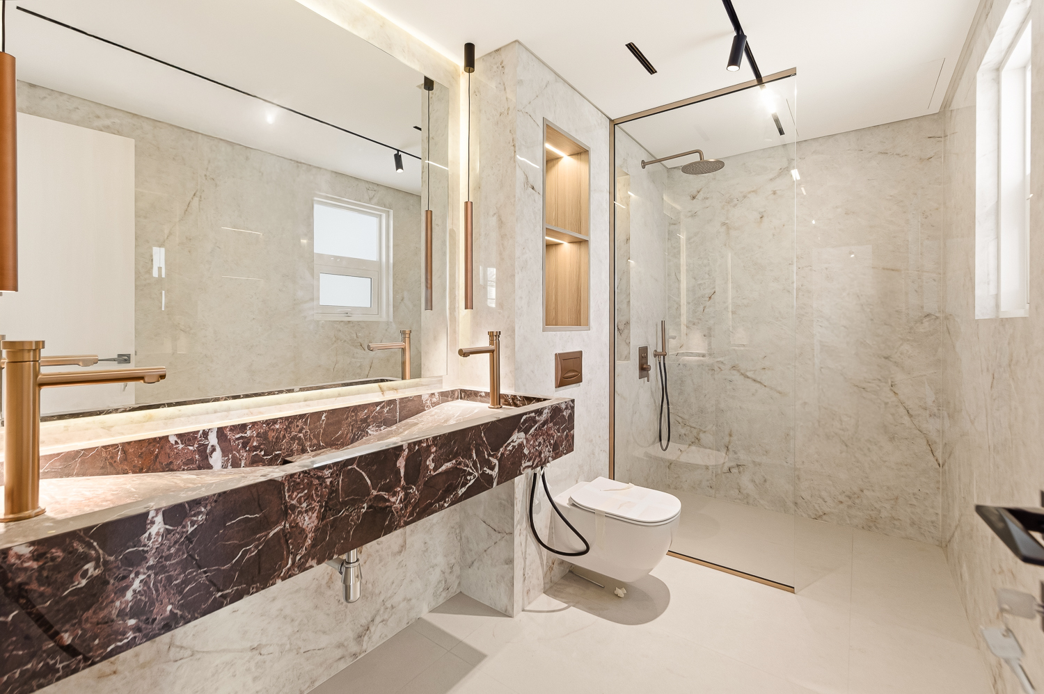 3 Bedrooms Townhouse in Springs 9