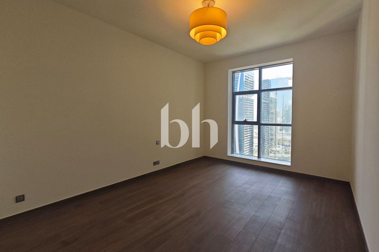 Fully Upgraded | Vacant | Near Metro