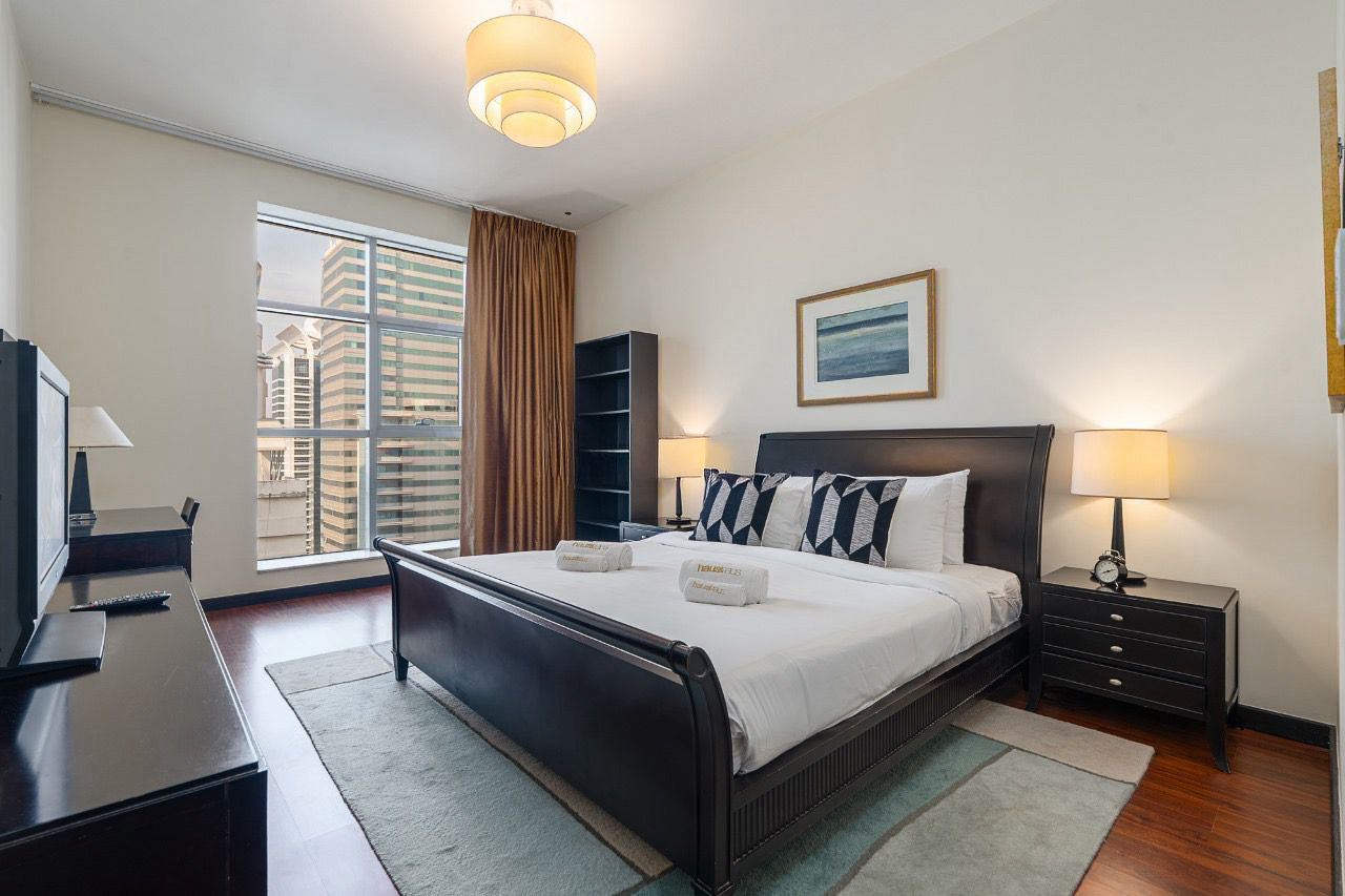 1 Bedroom Apartment in Green Lake Tower 2