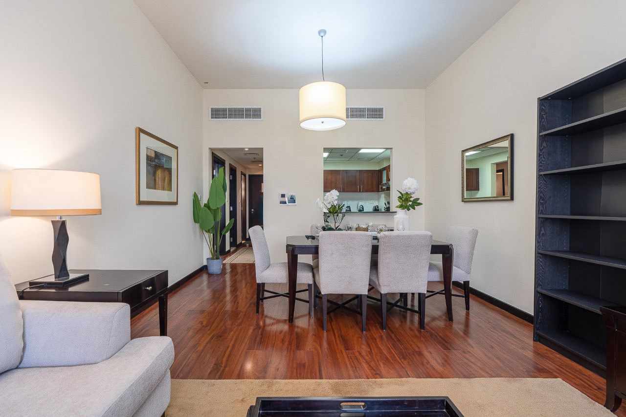 1 Bedroom Apartment in Green Lake Tower 2