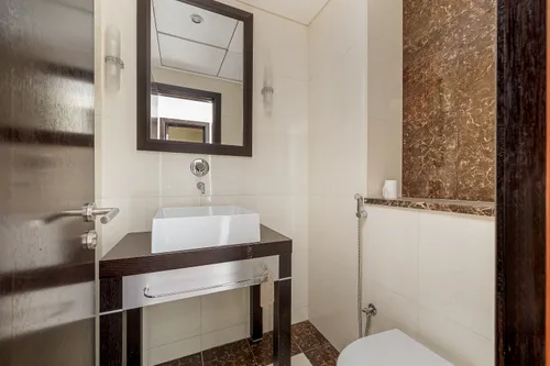 1 Bedroom Apartment in Green Lake Tower 3