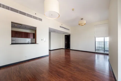 1 Bedroom Apartment in Green Lake Tower 3