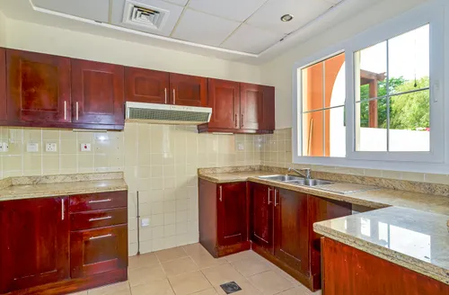 3 Bedrooms Townhouse in Al Reem 1