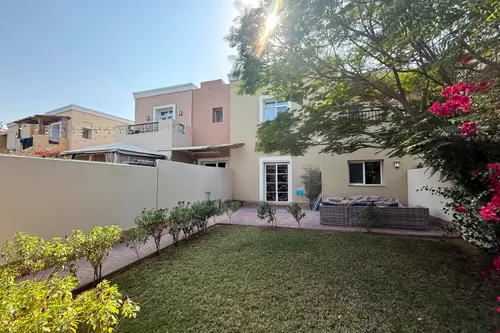 3 Bedrooms Townhouse in Al Reem 2