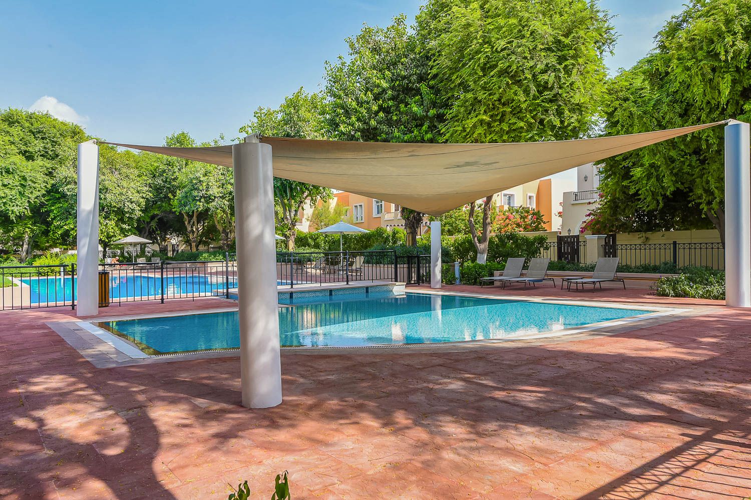 3 Bedrooms Townhouse in Al Reem 1